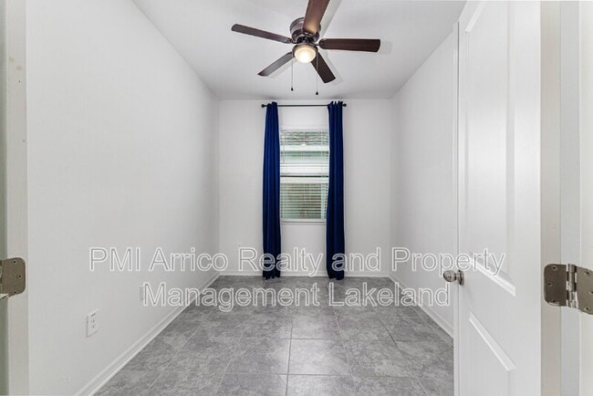 Building Photo - 1228 Tyler Lp