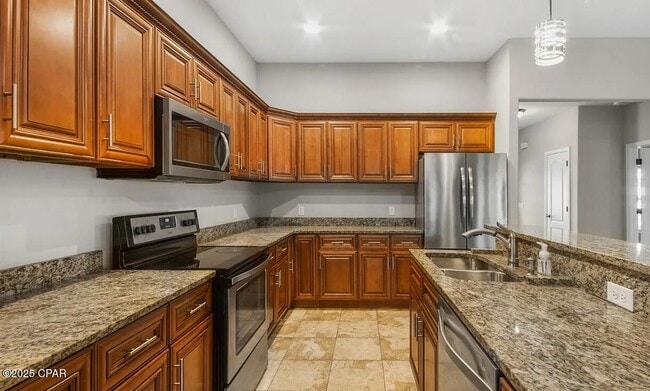 Building Photo - 102 Pura Vida Ct