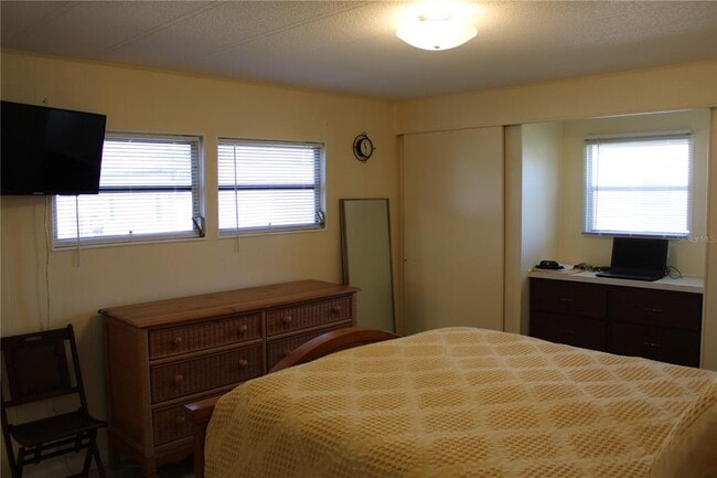 Building Photo - 5316 53rd Ave E