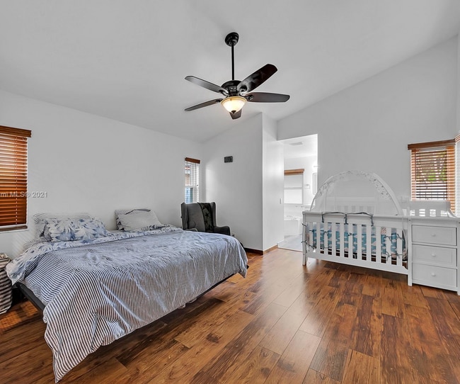 Building Photo - 204 Cameron Dr