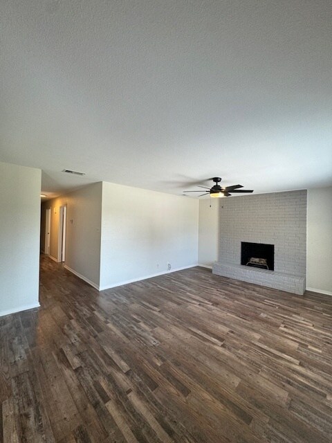 Building Photo - 714 McClenny Dr