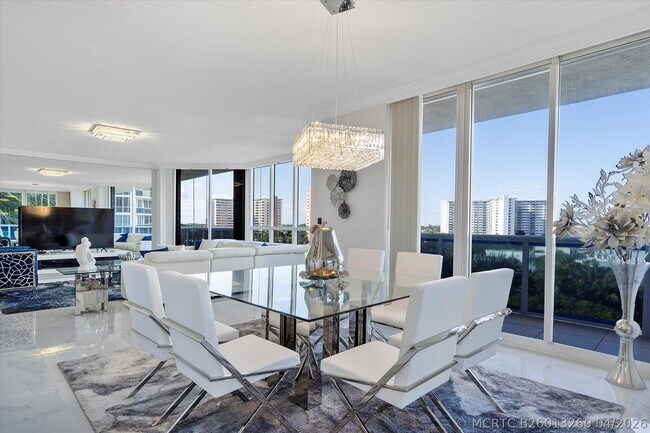 Building Photo - 3100 N Ocean Blvd