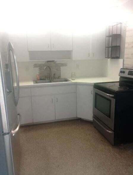 Building Photo - 2720 Bruce Ter