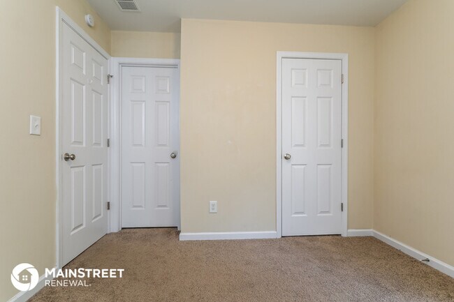 Building Photo - 2115 Vistoria Dr
