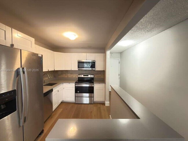 Building Photo - 4304 NW 9th Ave