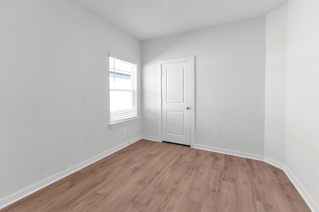 Building Photo - 16927 Lavender Farm St