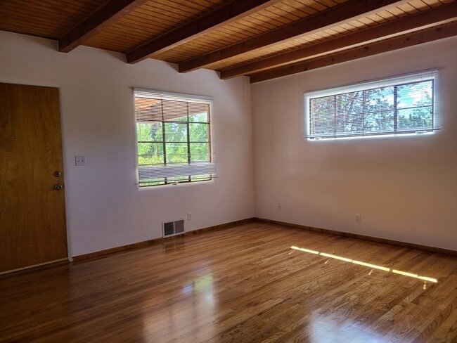 Living room - 103 El Alamo St