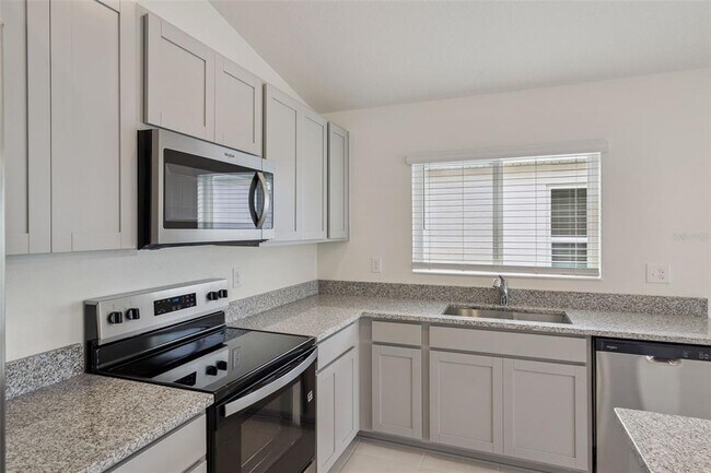 Building Photo - 3262 Sanctuary Dr
