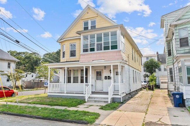 Primary Photo - 180 Peck Ave