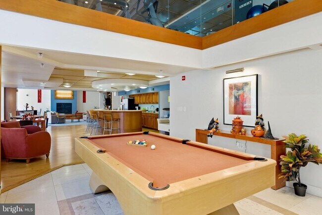 Building Photo - 2200 N Westmoreland St