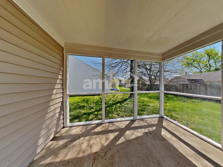 Building Photo - 5833 Cabot Dr