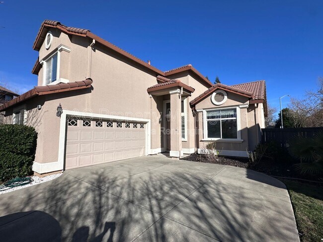 Primary Photo - 200 Eastbrook Way