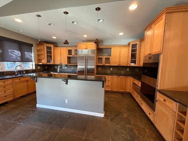 Building Photo - 1199 Manzanita Ln