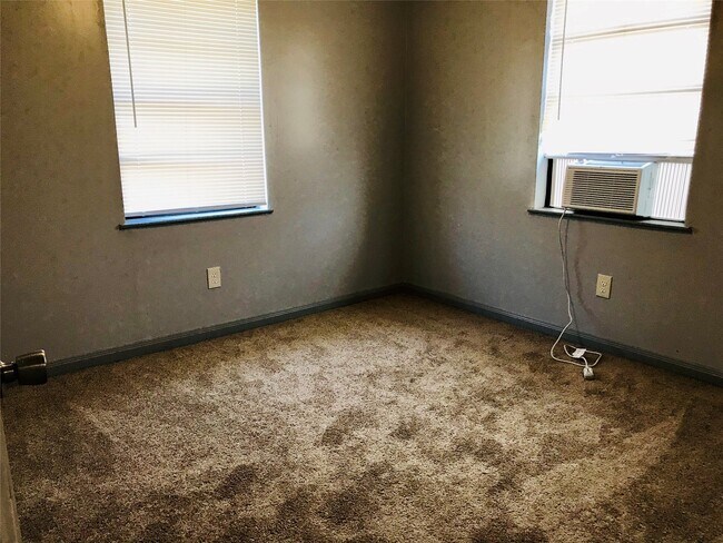 Building Photo - 8717 Spaulding St