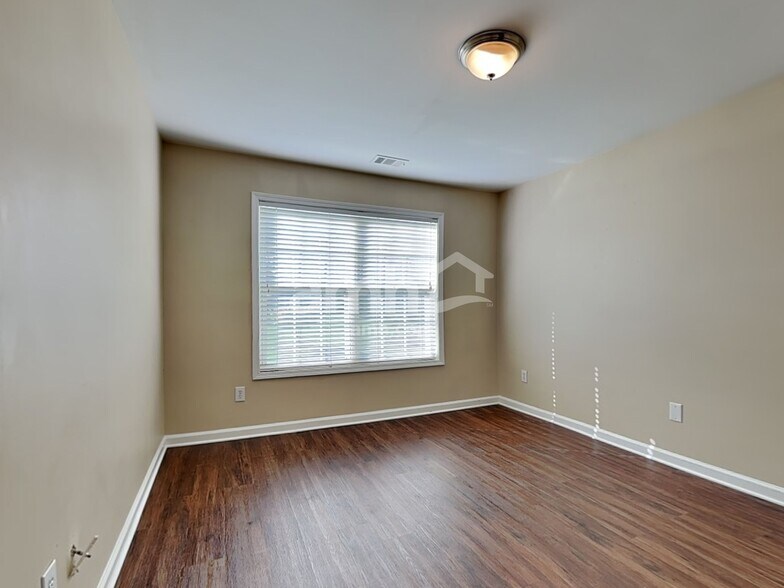 Building Photo - 2713 Cascade Bend Dr