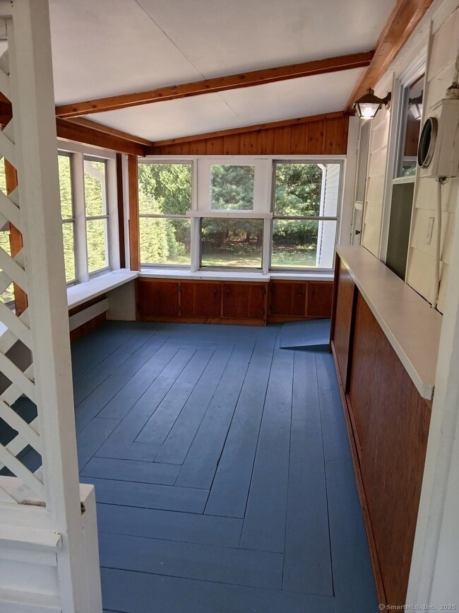 Building Photo - 391 Greenhaven Rd