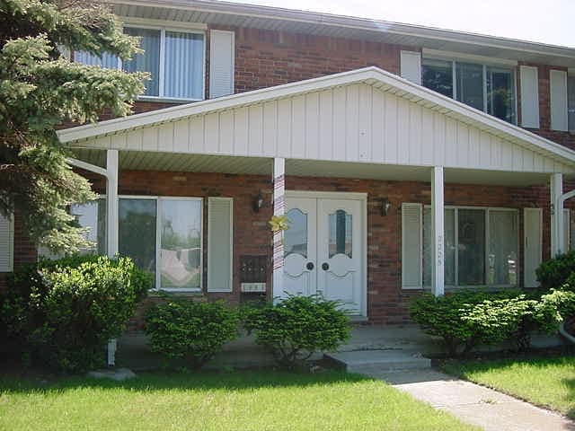 Primary Photo - 2225 Weiss St