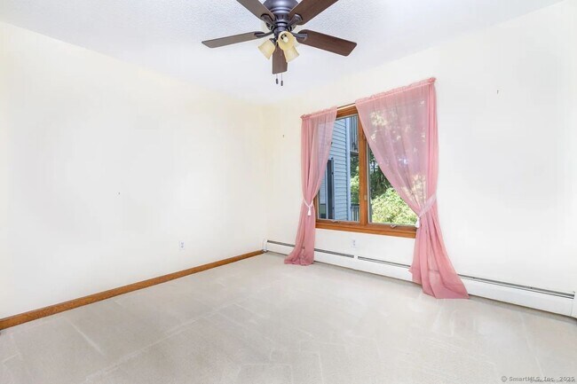 Building Photo - 46 Millbrook Ct