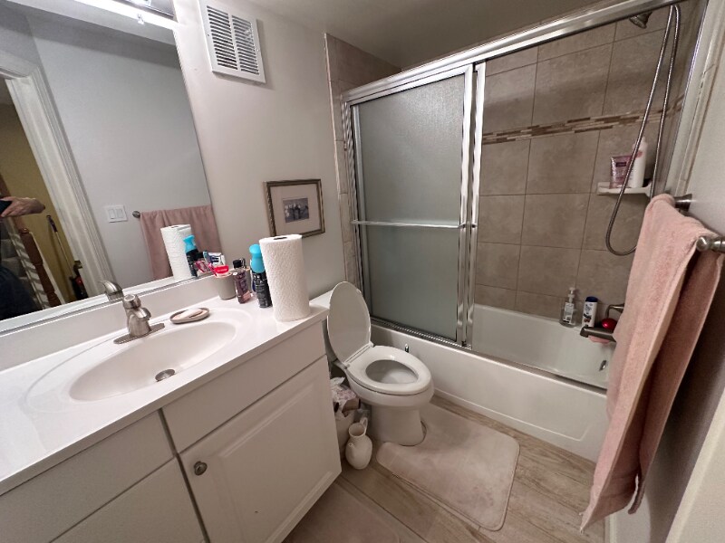 Building Photo - 3846 Farrcroft Green