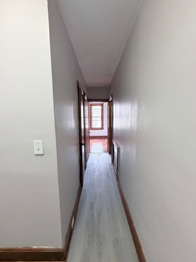 Building Photo - 659 Second St