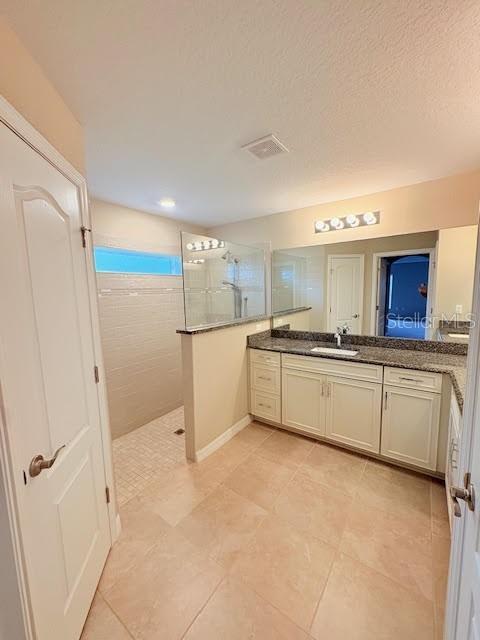 Building Photo - 9 Lewis Pl