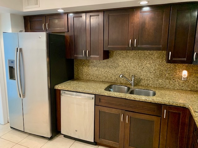 Building Photo - 5750 Collins Ave