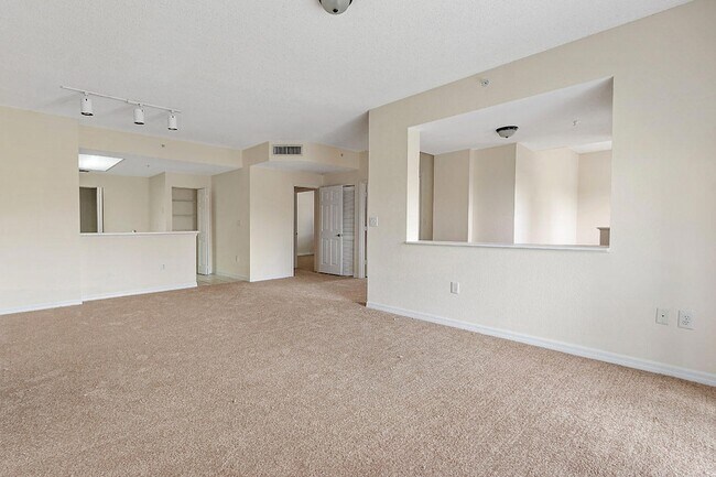 Building Photo - 2917 Tuscany Ct