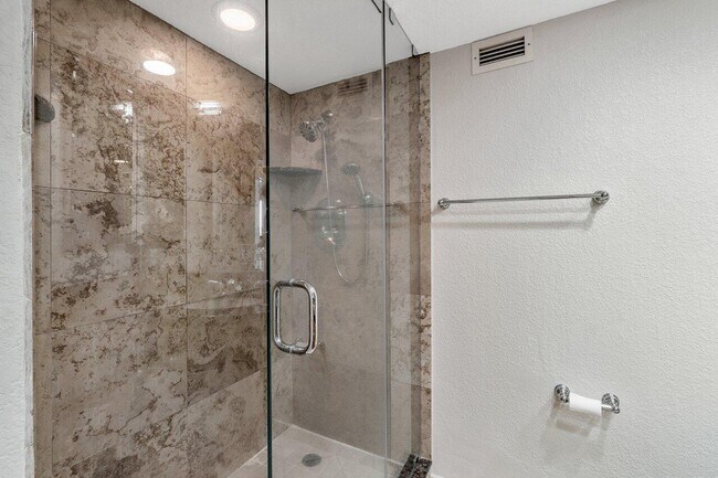 Building Photo - 1151 N Fort Lauderdale Beach Blvd