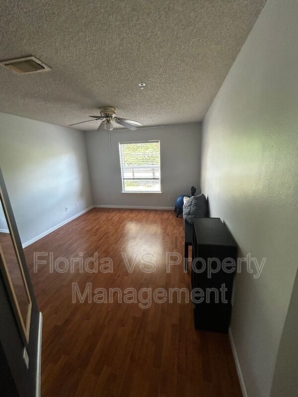 Building Photo - 104 Reserve Cir