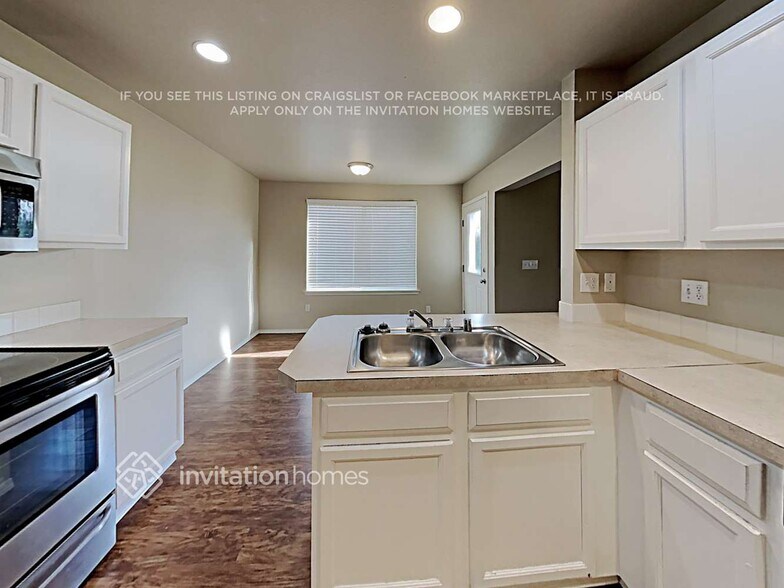 Building Photo - 1821 66th Ave NE