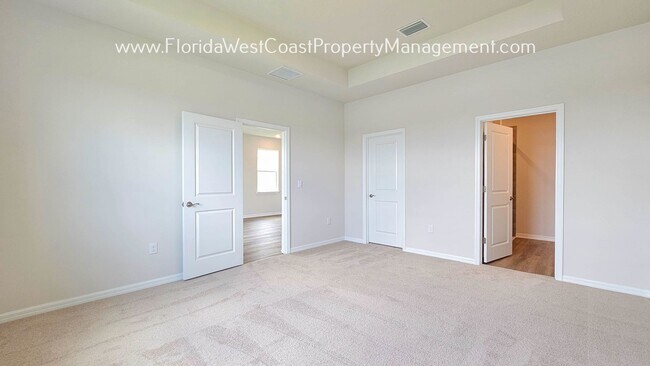 Building Photo - BRAND NEW! OUTSTANDING 3 BED/2 BATH VILLA ...