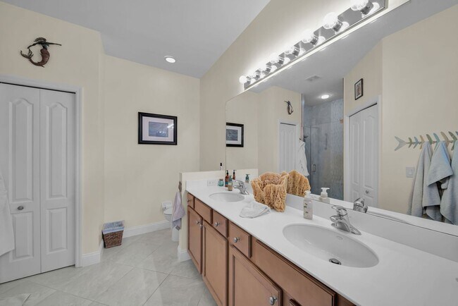 Building Photo - Serene Lakefront Living at Moody River Estates in NORTH FORT MYERS– Your Dream Home Awaits! 2BED+...