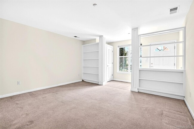 Building Photo - 17 Harbor Pointe Dr