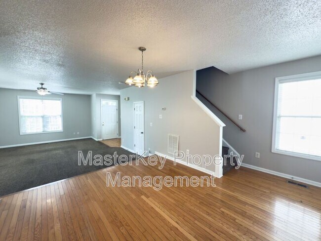 Building Photo - 4421 Windsock Ln