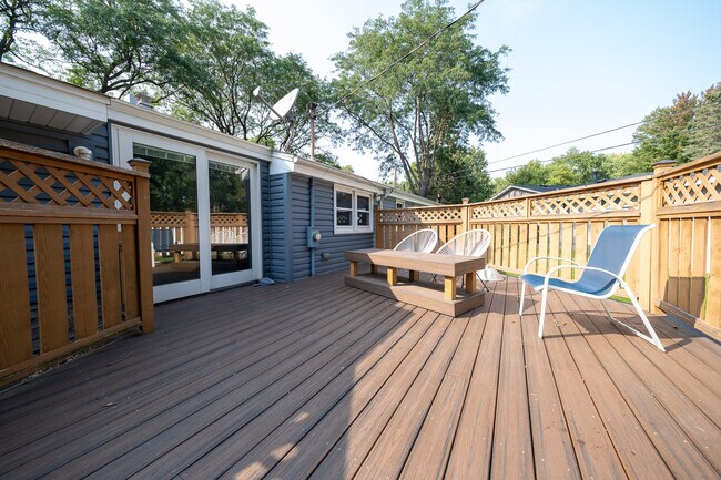 Building Photo - 4517 W 113th St