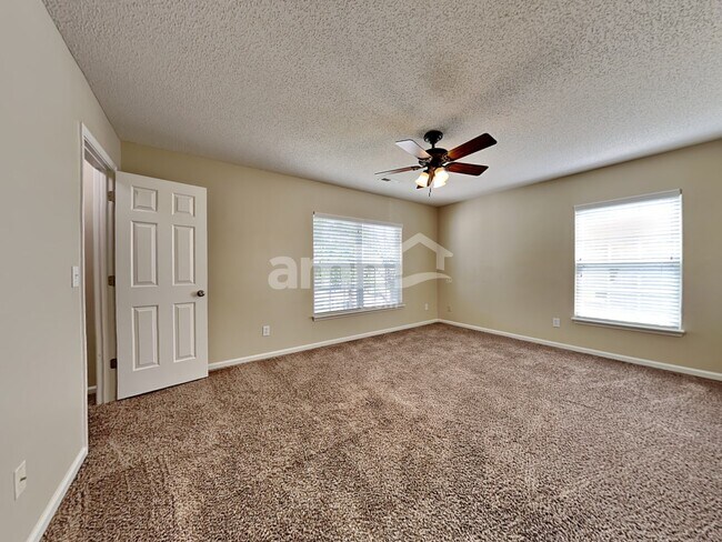 Building Photo - 5154 Torrey Ln