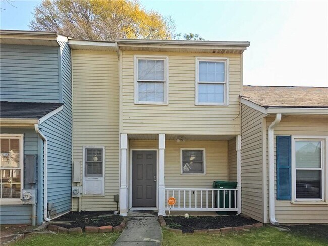 Building Photo - 2378 Cove Rd