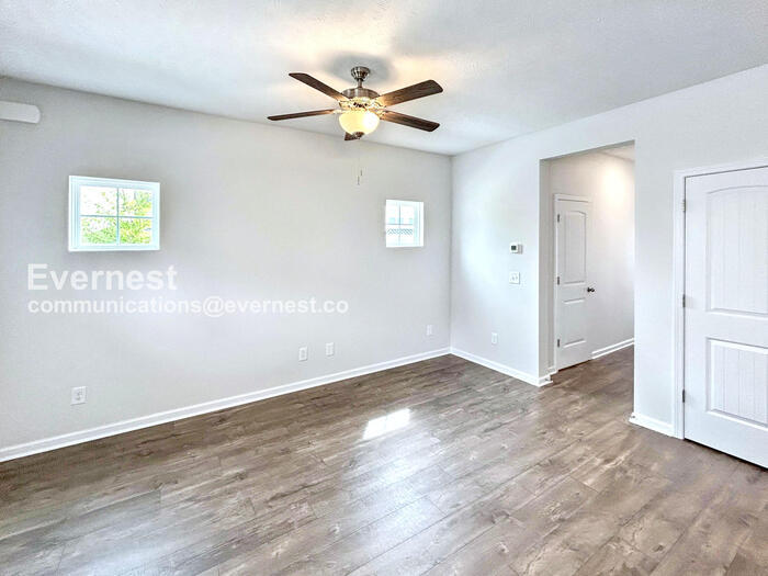 Building Photo - 211 Ansley Wy