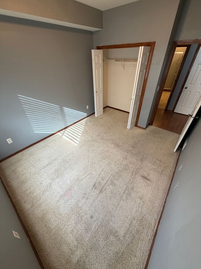 Building Photo - Comfort, Convenience & Location — 3-Bedroom Ankeny Condo