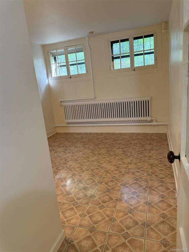 Building Photo - 50 NY-343