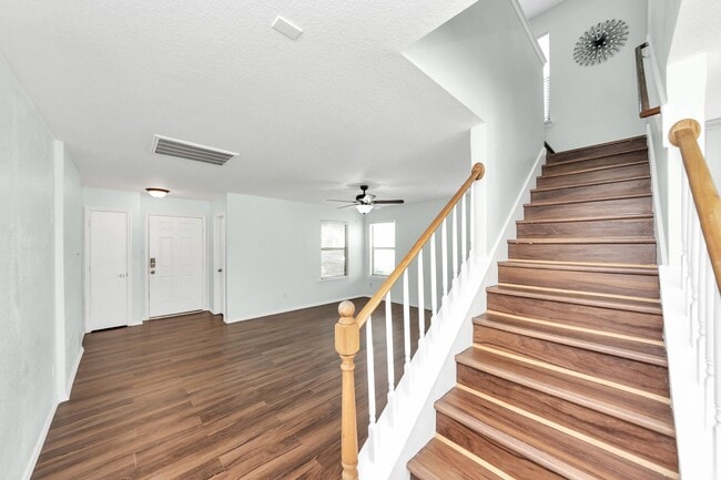 Building Photo - 2610 Skyview Shadows Ct