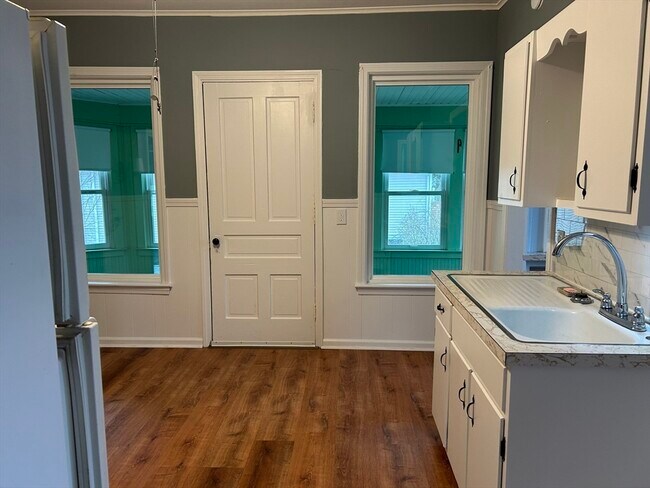 Building Photo - 30 Canal St