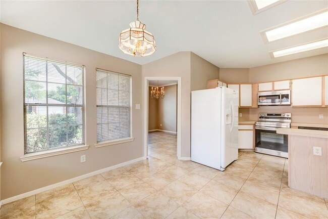 Building Photo - 4814 Cotter Ln