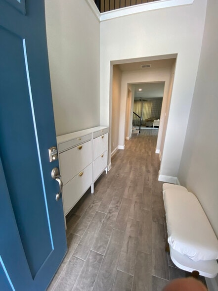 Building Photo - 2221 Yellowhammer Rd