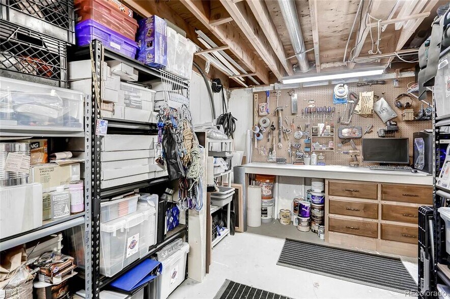 Building Photo - 5060 E Hinsdale Pl