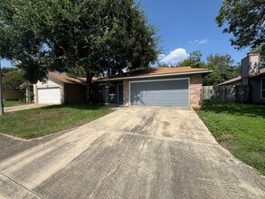 Building Photo - NORTHWEST  |  EXCELLENT LOCATION  |  FRESH PAINT INSIDE & OUTSIDE (July 2026)  |  SINGLE STORY  |...