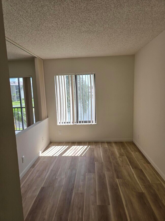 Building Photo - 1108 Green Pine Blvd