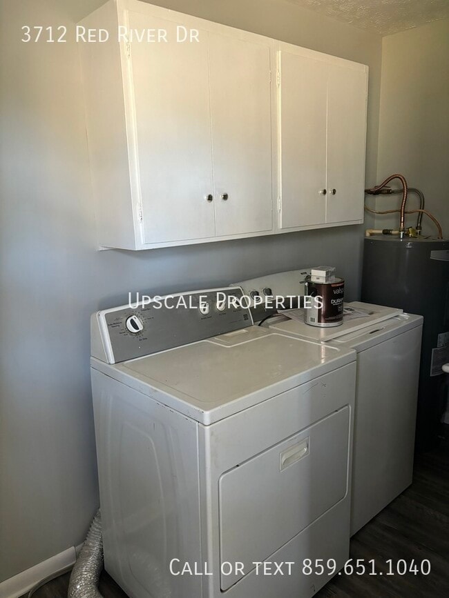 Building Photo - 3712 Red River Dr