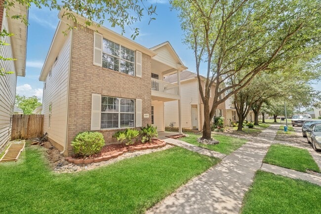 Building Photo - 6310 Mountain Pines Ln