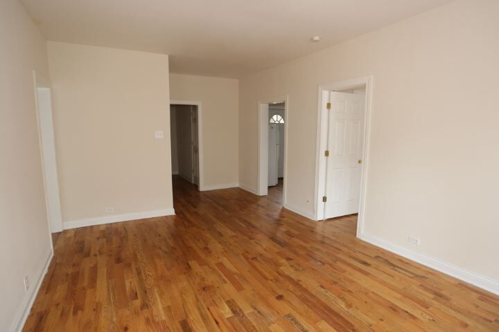 Building Photo - 3728 N Pine Grove Ave